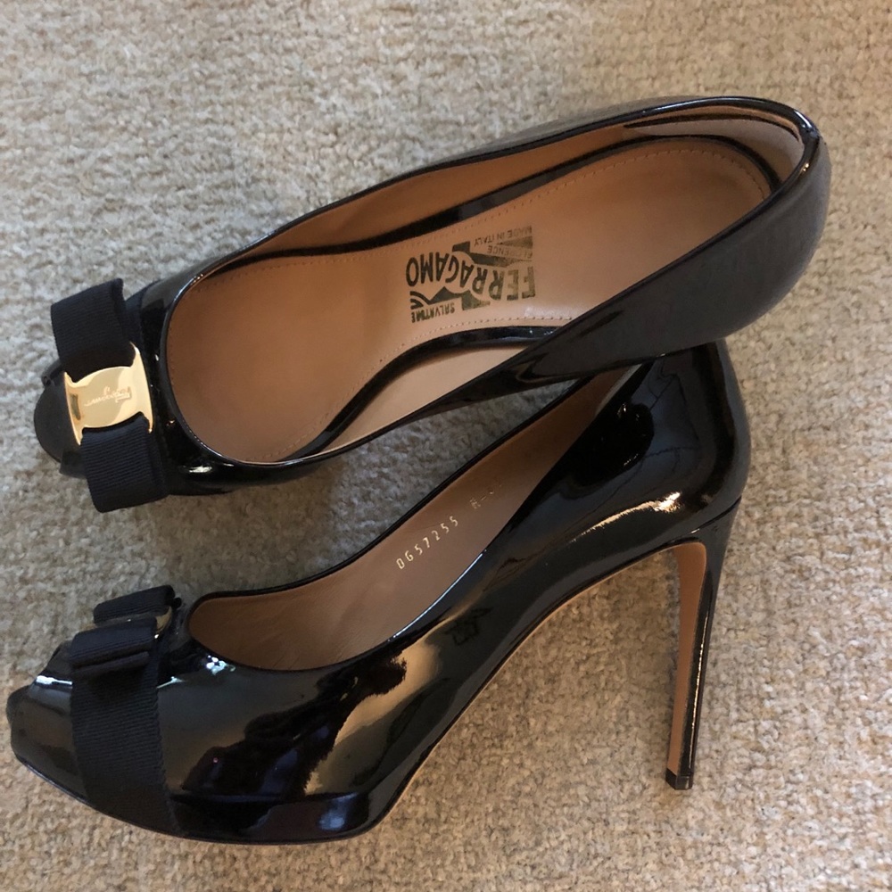 Black patent leather Salvatore Ferragamo heels
